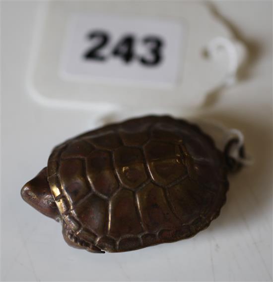 A Victorian novelty brass vesta in the form of a turtle
